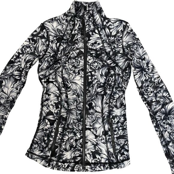 Lululemon Luxtreme Define Jacket Night Garden Ice Floral Women's 4 Black Gray - Picture 6 of 16